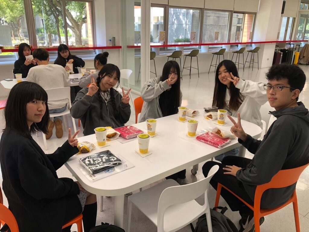 台湾見学 台湾受験ゼミナール沖縄校 中国語